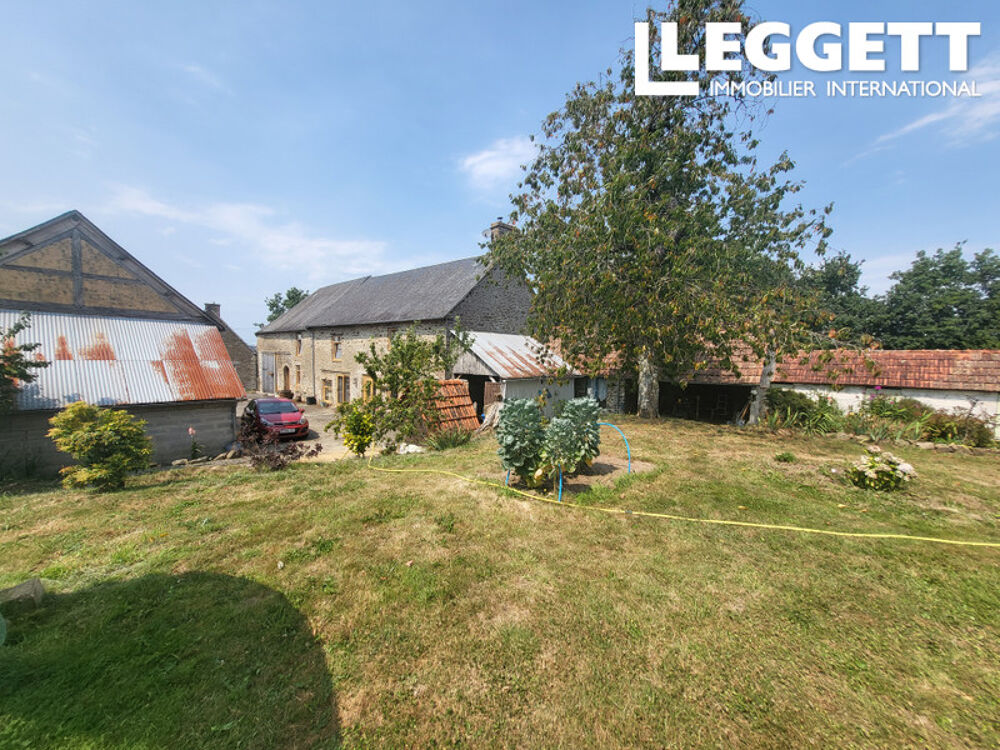 Vente Maison Belle maison en pierres campagne proche de Savigny Le Vieux et 10 km de St Hilaire du Harcouet. Savigny-le-vieux