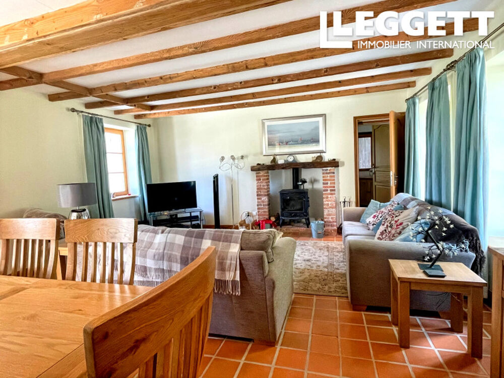 Vente Maison Maison de campagne de 4 chambres avec grange réaménagée en habitation (grande salle, bureau, chambre) Piscine Gajoubert