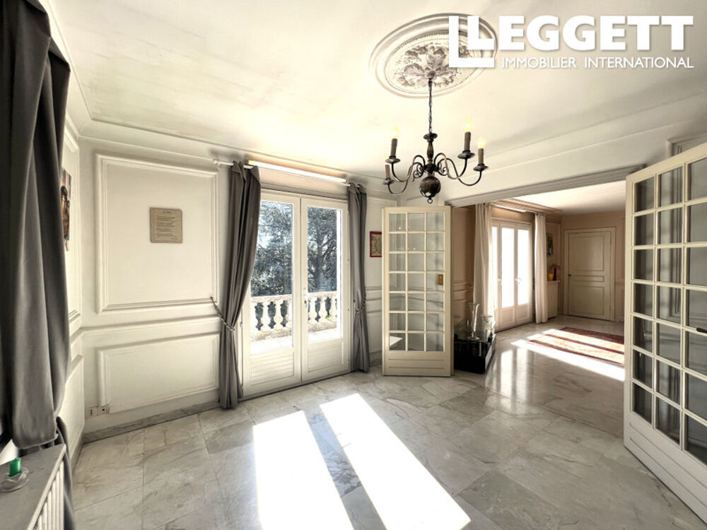 Vente Maison Maison spacieuse et de construction de qualité. Bel espace de vie, grand garage/atelier, jardin et piscine Carcassonne
