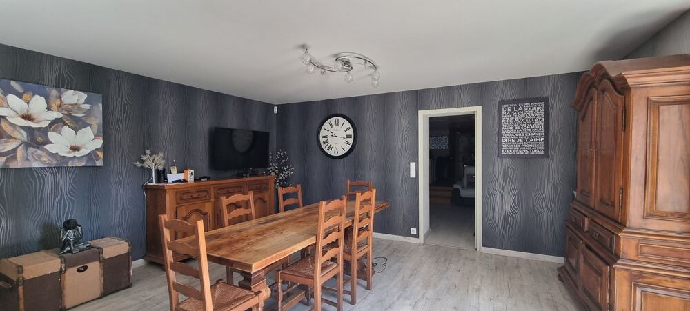 Maison en pierre rénovée avec 4 chambres