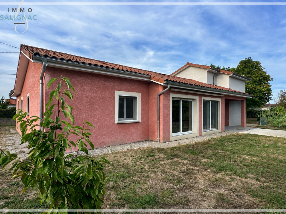Vente Maison Mézériat – Maison de 6 chambres - DPE A Mézériat