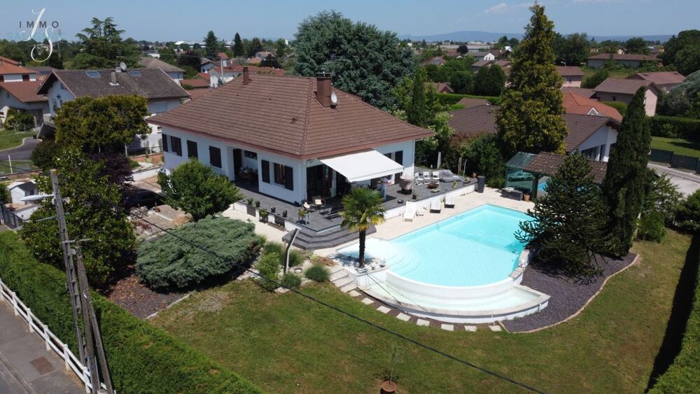 Vente Maison Maison - 186m2 avec piscine - Peronnas Péronnas