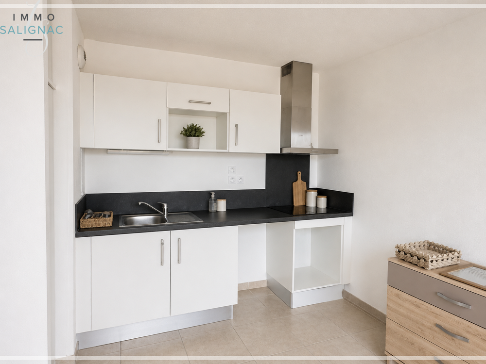 Appartement T2 avec parking Bourg en B.