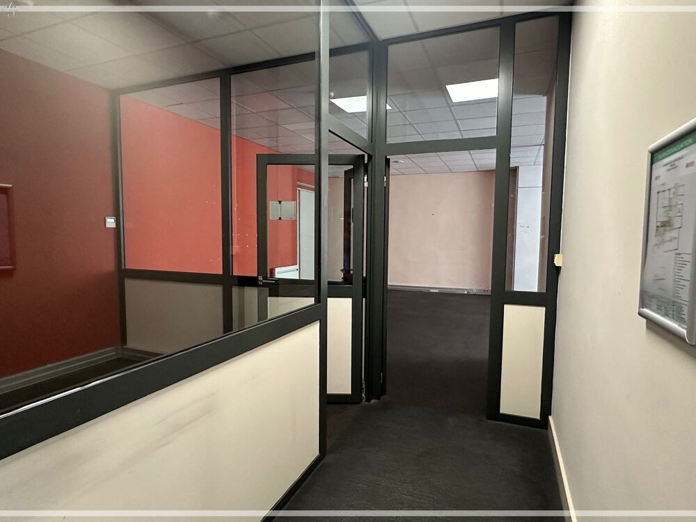  À VENDRE – Local professionnel de 106 m² Mâcon