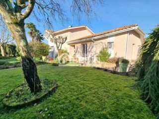  Maison  vendre 7 pices 180 m