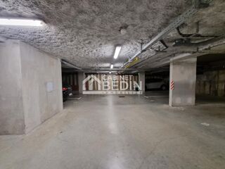  Parking / Garage  louer 15 m