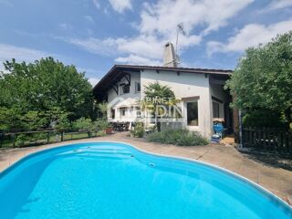  Villa  vendre 8 pices 190 m