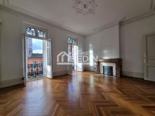  Appartement  louer 6 pices 203 m