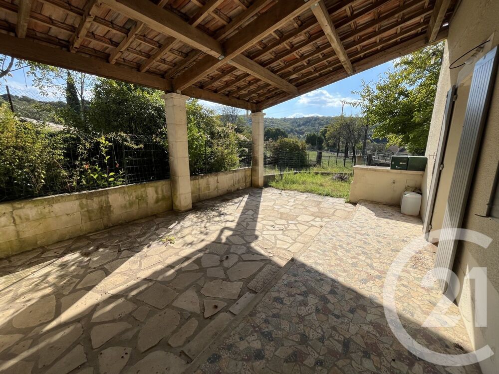 A découvrir sans tarder, ensemble immobilier composé de ....