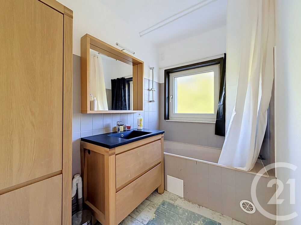 location Appartement - 4 pièce(s) - 67 m² Montbéliard (25200)