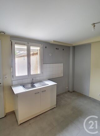  Appartement à louer 1 pièce 24 m²