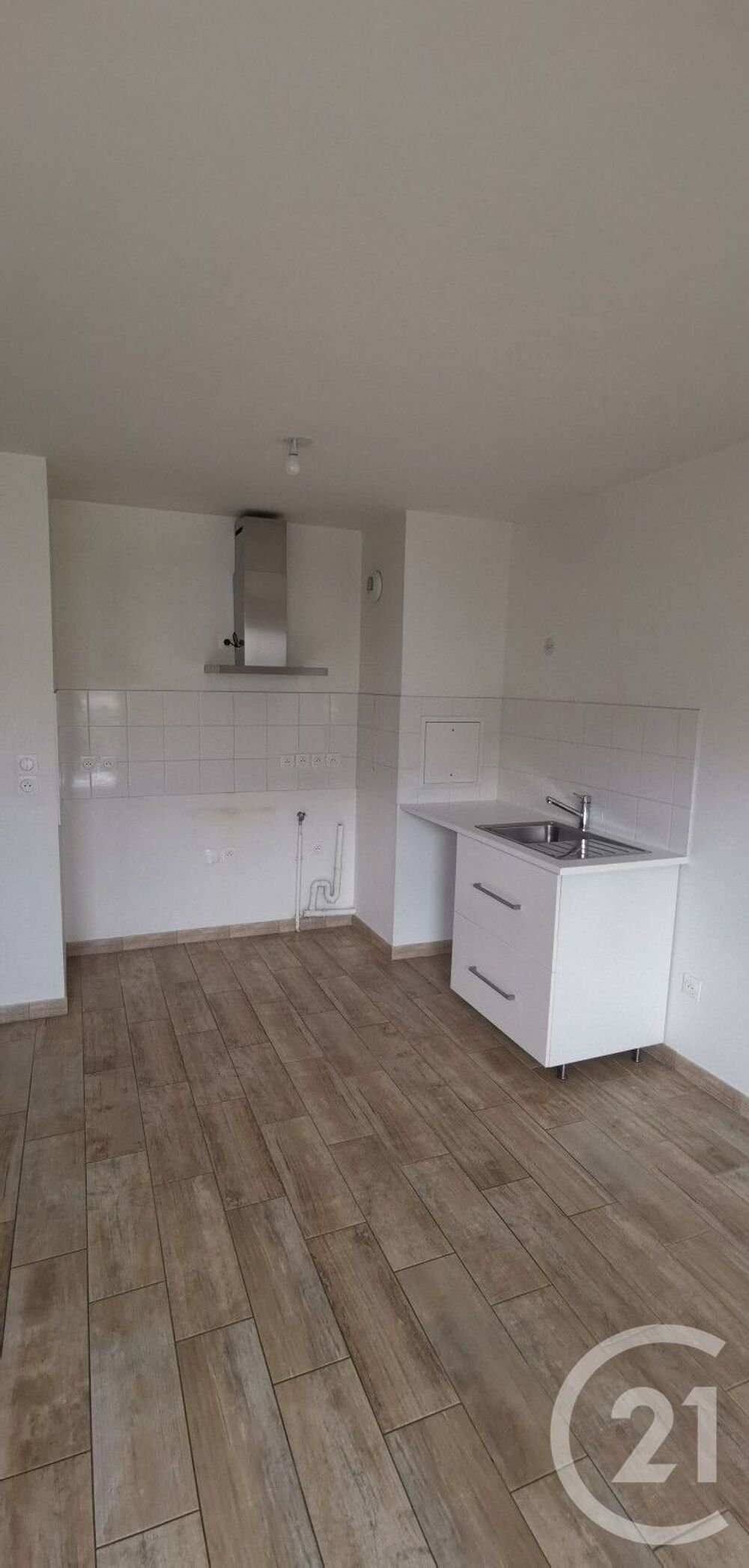 location Appartement - 3 pièce(s) - 54 m² Le Blanc-Mesnil (93150)