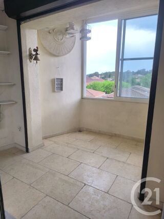  Appartement � louer 3 pi�ces 77 m�