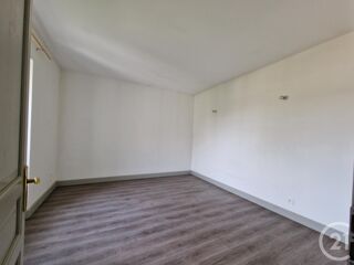  Appartement � louer 3 pi�ces 81 m�