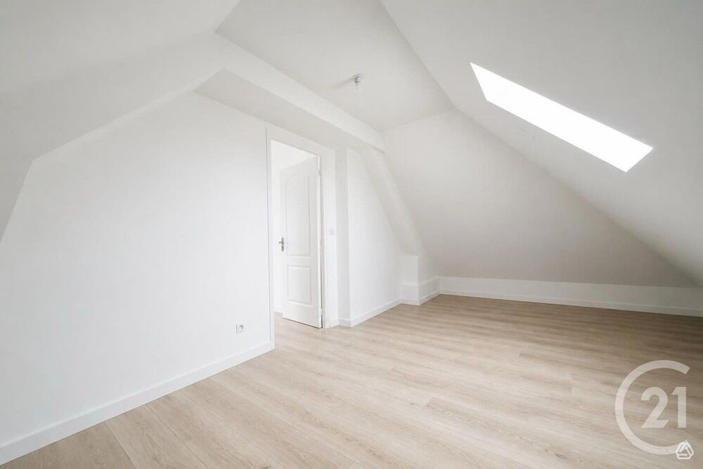 Opportunité à saisir : Studio avec coin nuit à Boulogne-....