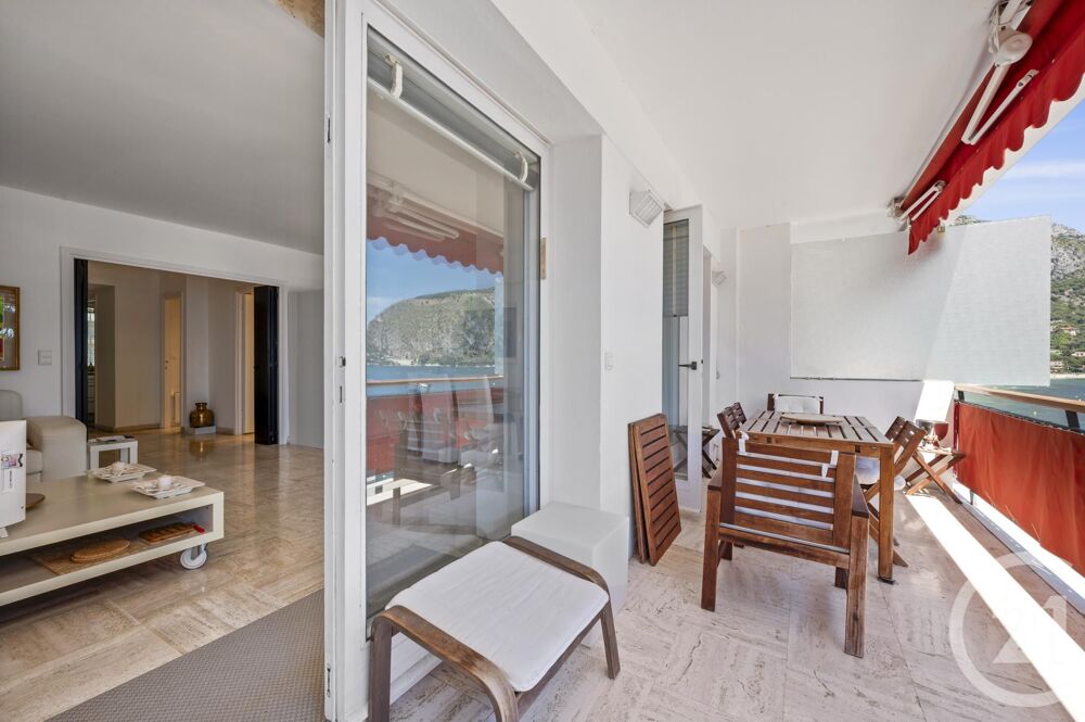 Eze/ Eze Bord de Mer: Cet appartement pied dans l'eau o....