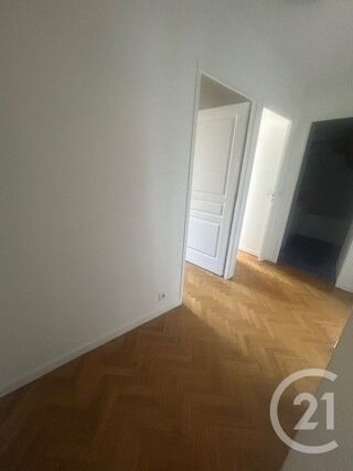  Appartement à louer 3 pièces 69 m²