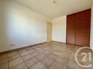  Maison à louer 4 pièces 97 m²