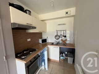  Appartement à louer 2 pièces 38 m²