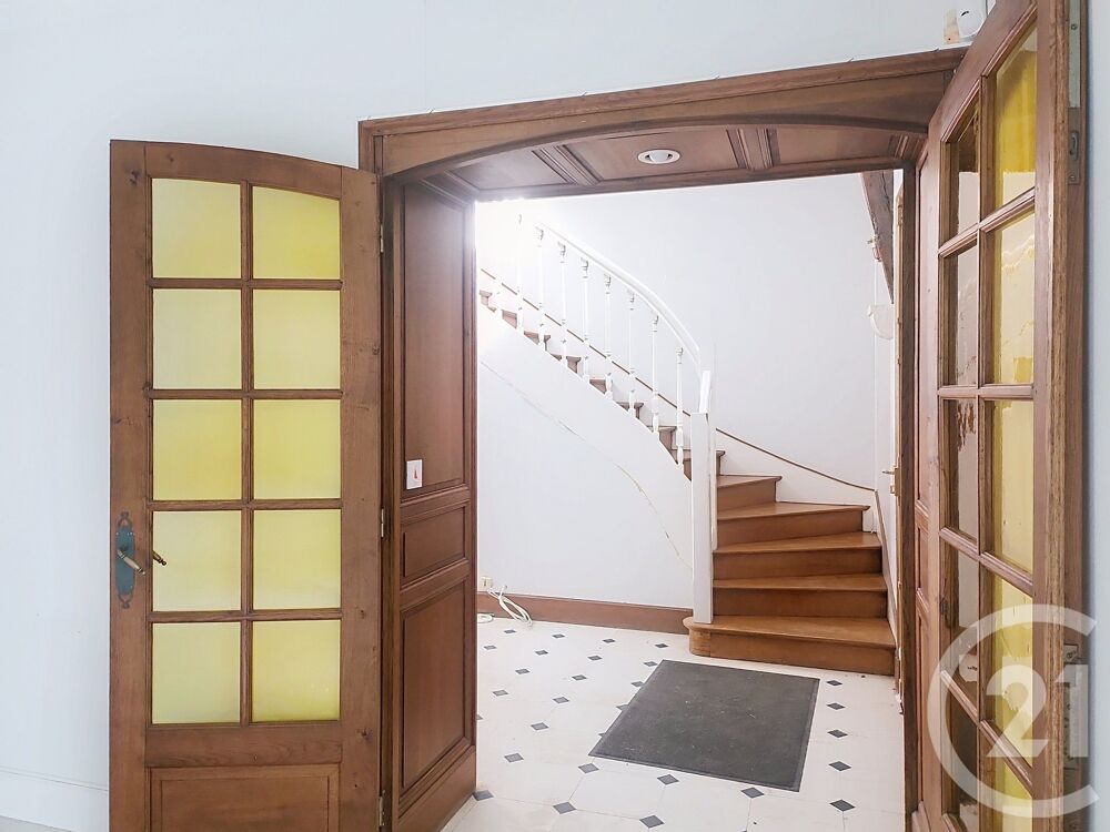 vente Maison - 6 pièce(s) - 269 m² Ormes (45140)