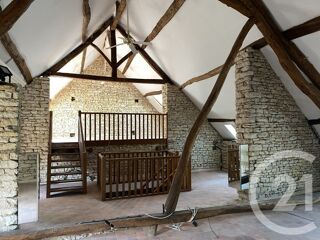  Maison  vendre 7 pices 340 m