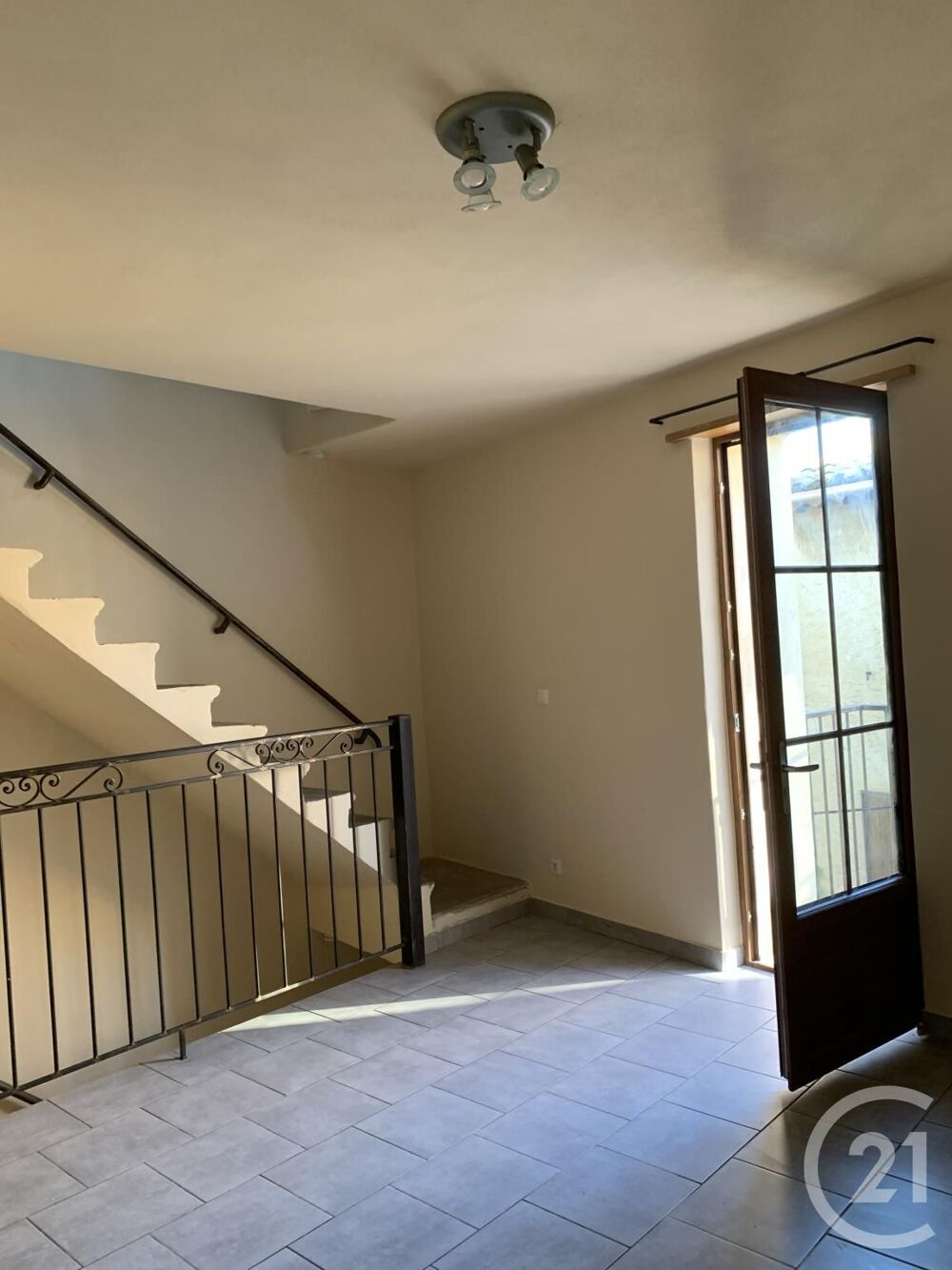location Maison - 3 pièce(s) - 65 m² Bagnols-sur-Cèze (30200)