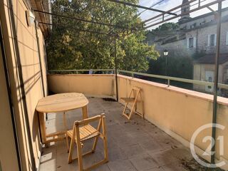  Appartement à louer 4 pièces 92 m²