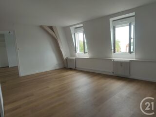  Appartement à louer 3 pièces 60 m²