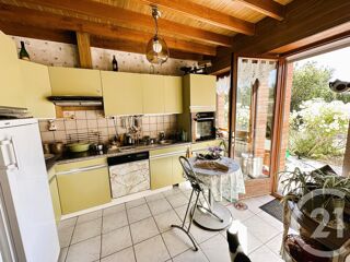  Maison  vendre 6 pices 195 m