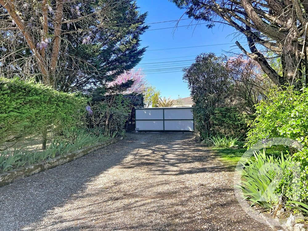 vente Maison - 8 pi�ce(s) - 221 m� Le Pizou (24700)