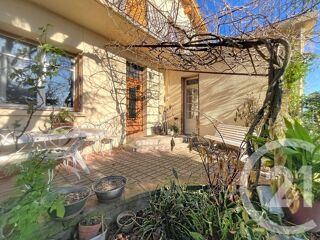  Maison � vendre 6 pi�ces 220 m�