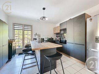  Maison � vendre 4 pi�ces 194 m�