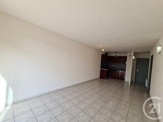  Appartement à louer 2 pièces 45 m²