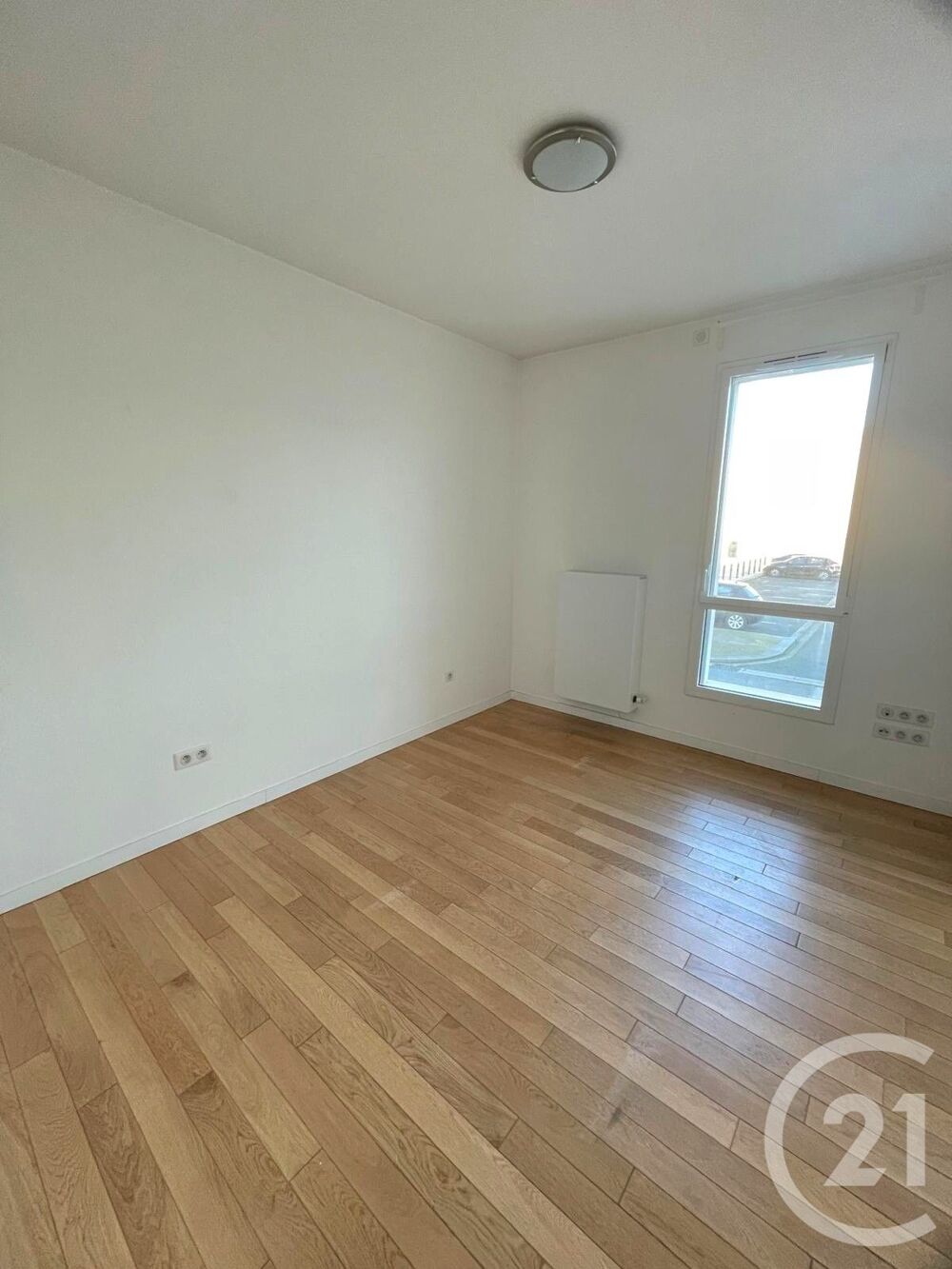 location Appartement - 4 pièce(s) - 113 m² Calais (62100)
