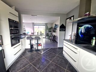  Maison � vendre 6 pi�ces 165 m�