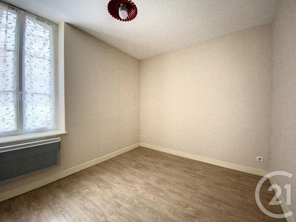 SAINT POURCAIN S/SIOULE Centre ville - Appartement type ....