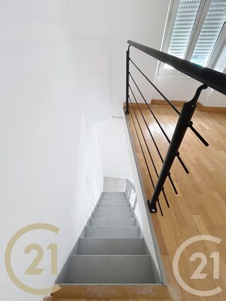  Appartement à louer 2 pièces 31 m²