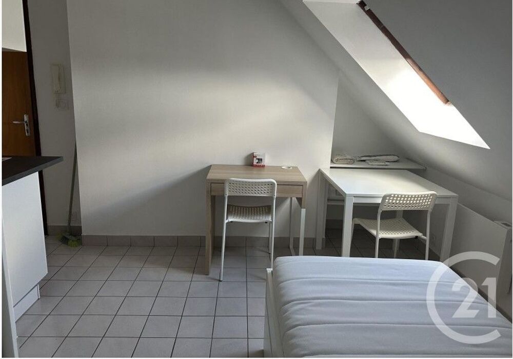 STUDIO MEUBLE RUE NATIONALE Proche université TANNE....