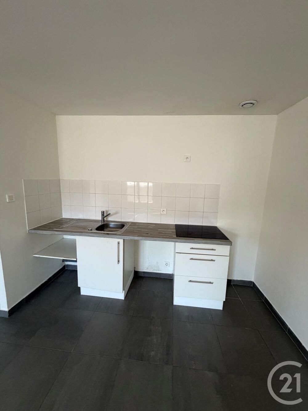 location Appartement - 2 pièce(s) - 52 m² Fosses (95470)