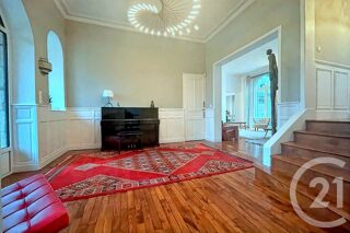  Maison � vendre 6 pi�ces 285 m�