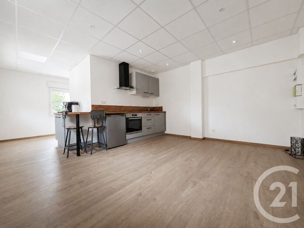 location Appartement - 1 pièce(s) - 30 m² Chalèze (25220)