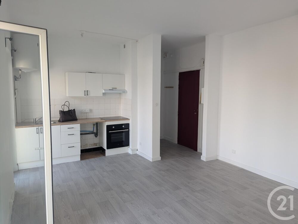 location Appartement - 2 pièce(s) - 40 m² Bagnols-sur-Cèze (30200)