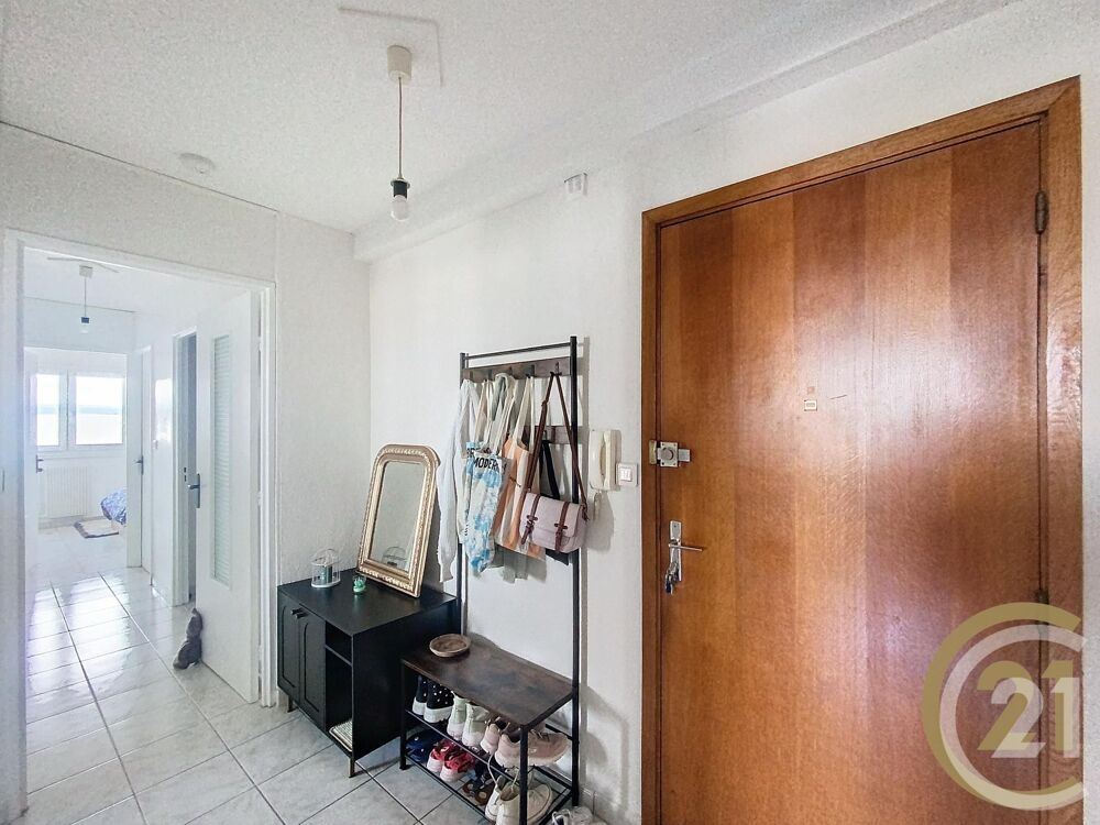 À vendre à Sochaux, cet appartement de 56 m² au 8ème éta....