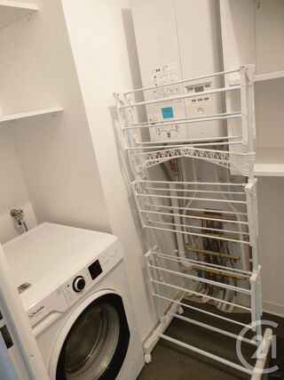  Appartement à louer 3 pièces 64 m²