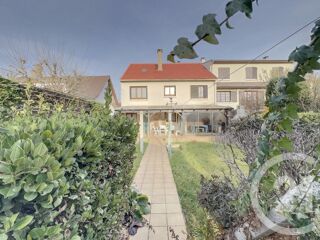  Maison � vendre 6 pi�ces 213 m�