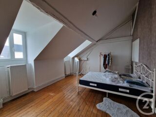  Maison à louer 6 pièces 209 m²