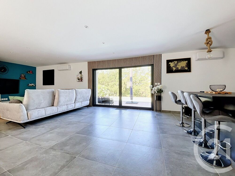 À vendre Maison contemporaine de plain-pied avec piscin....