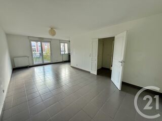  Appartement à louer 2 pièces 55 m²
