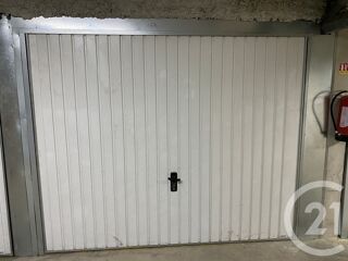  Parking / Garage à louer 12 m²