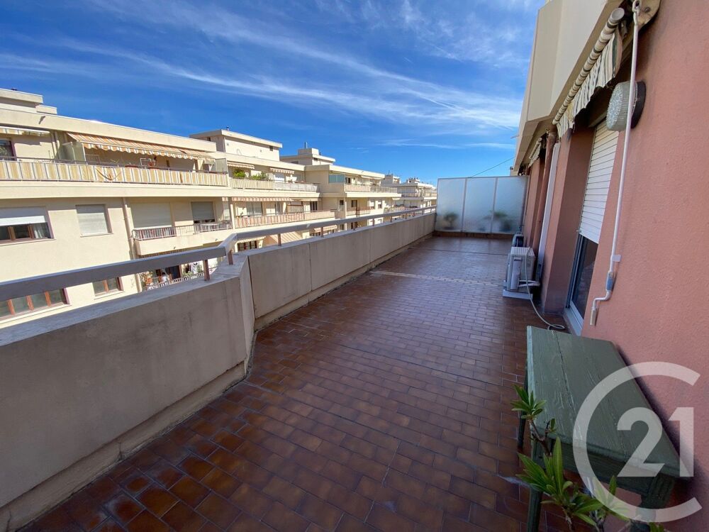 location Appartement - 2 pièce(s) - 52 m² Nice (06300)